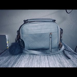 LIKE NEW grey cross body purse!